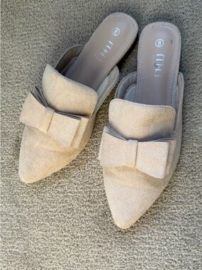 Pointed Bow-Accent Slip-On Mules in Beige Suede